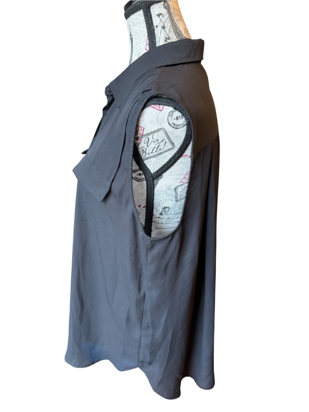 Worthington Sleeveless Black Button-Down Shirt - Picture 3 of 8